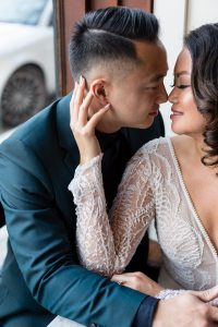 Intimate San Francisco City Hall Wedding with a quick drink at the Riddler